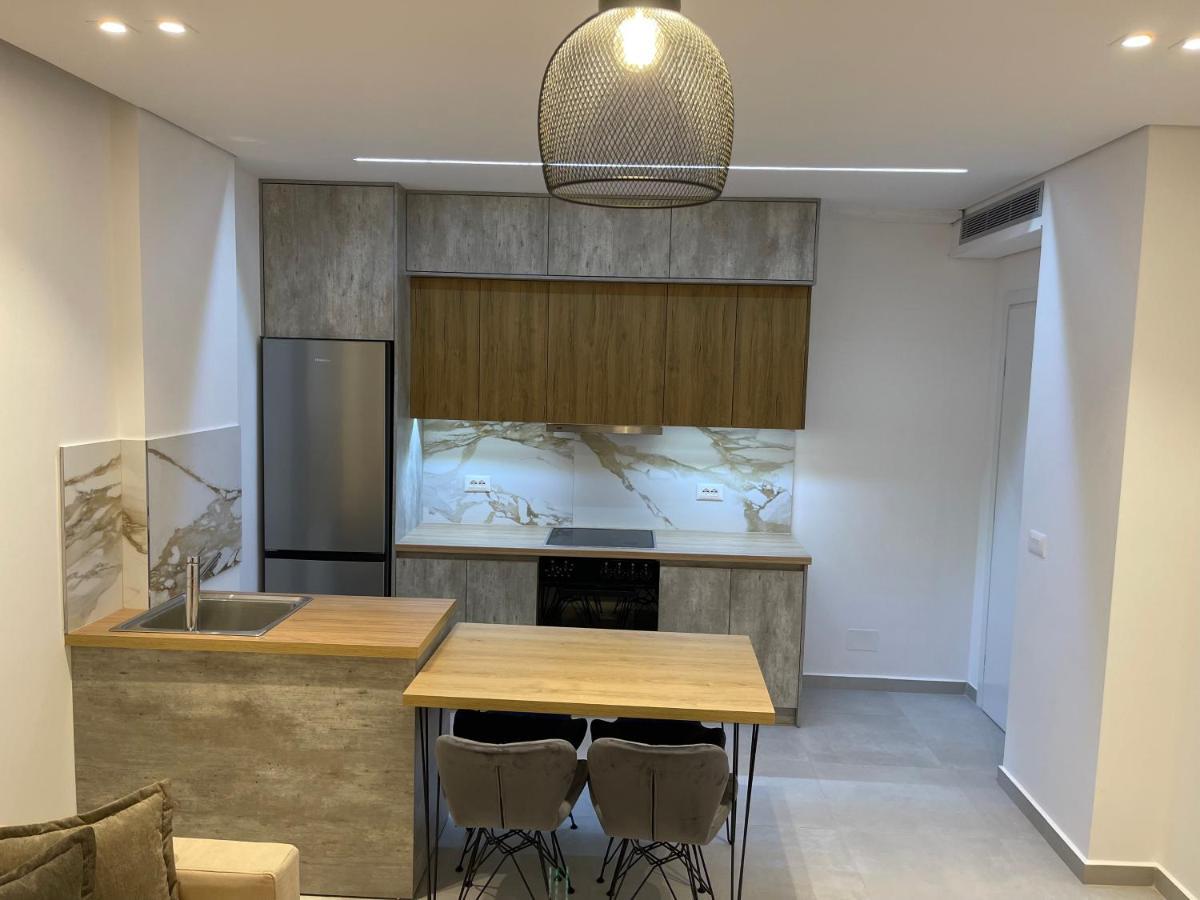 Saranda Lux Apartments Екстер'єр фото